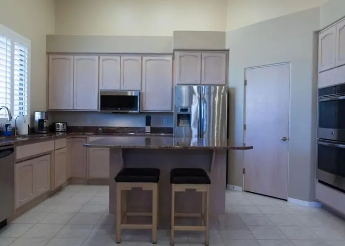 Spacious With Stunning Views *