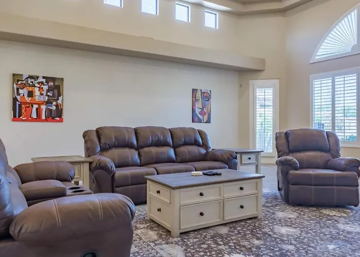 Spacious With Stunning Views *