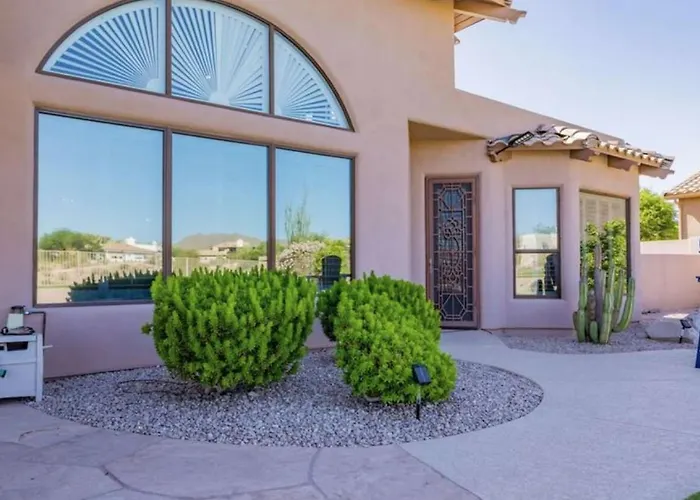 Spacious With Stunning Views Hébergement de vacances