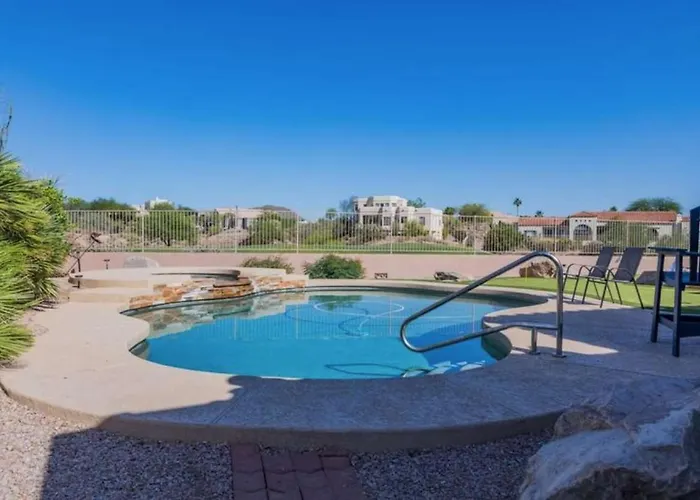 Spacious With Stunning Views Hébergement de vacances *